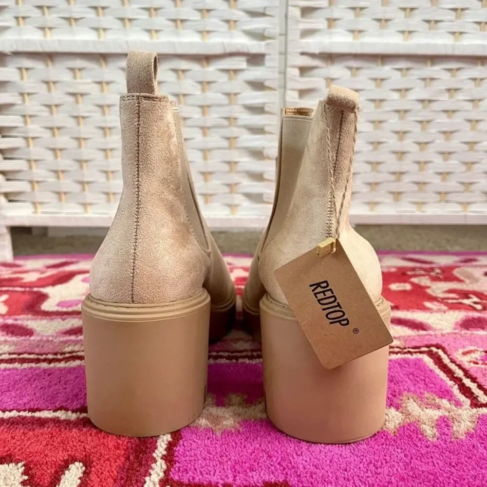Redtop Platform Lug Sole Chelsea Boots NWT - Size 9.5